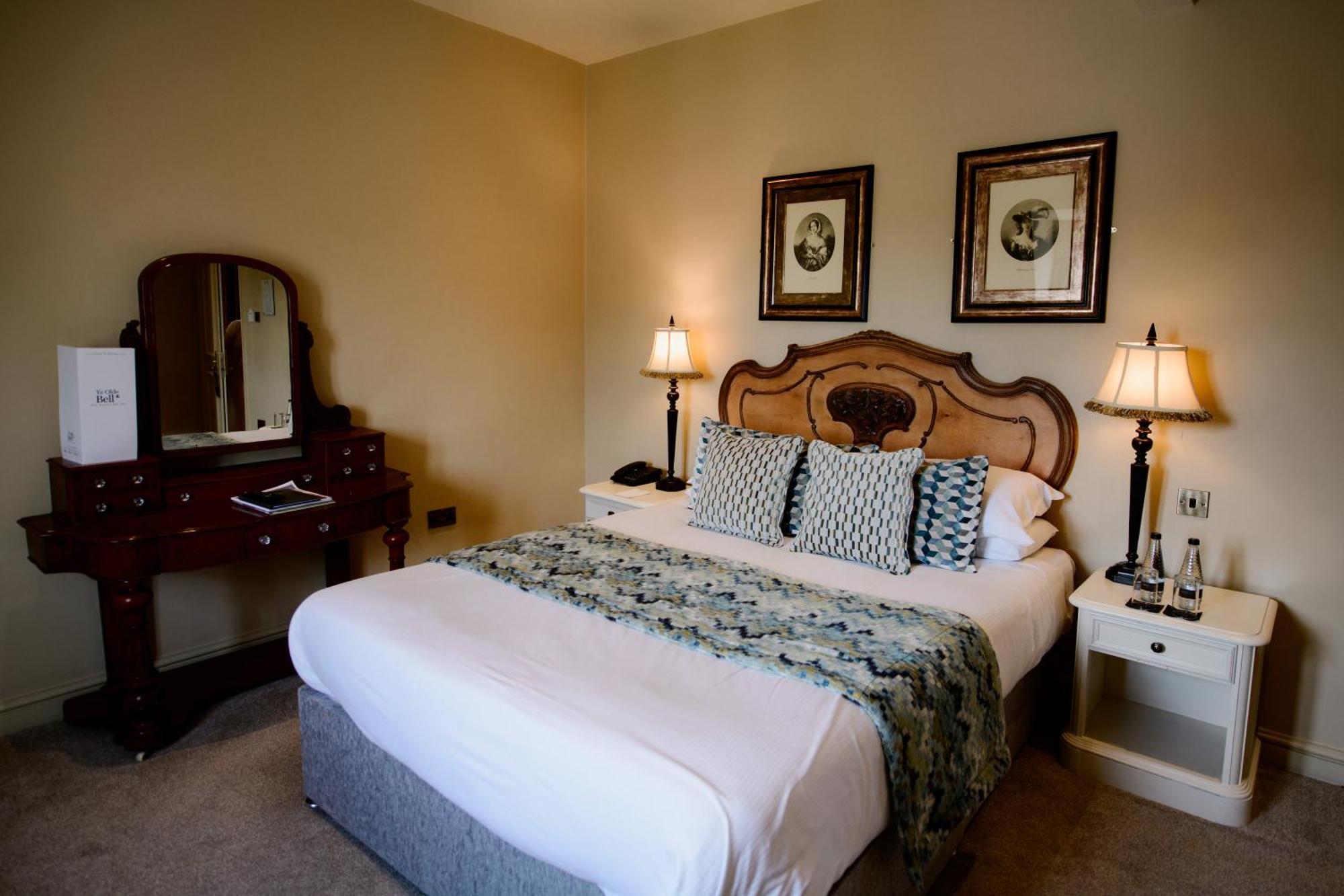 Ye Olde Bell Hotel & Spa Retford Esterno foto