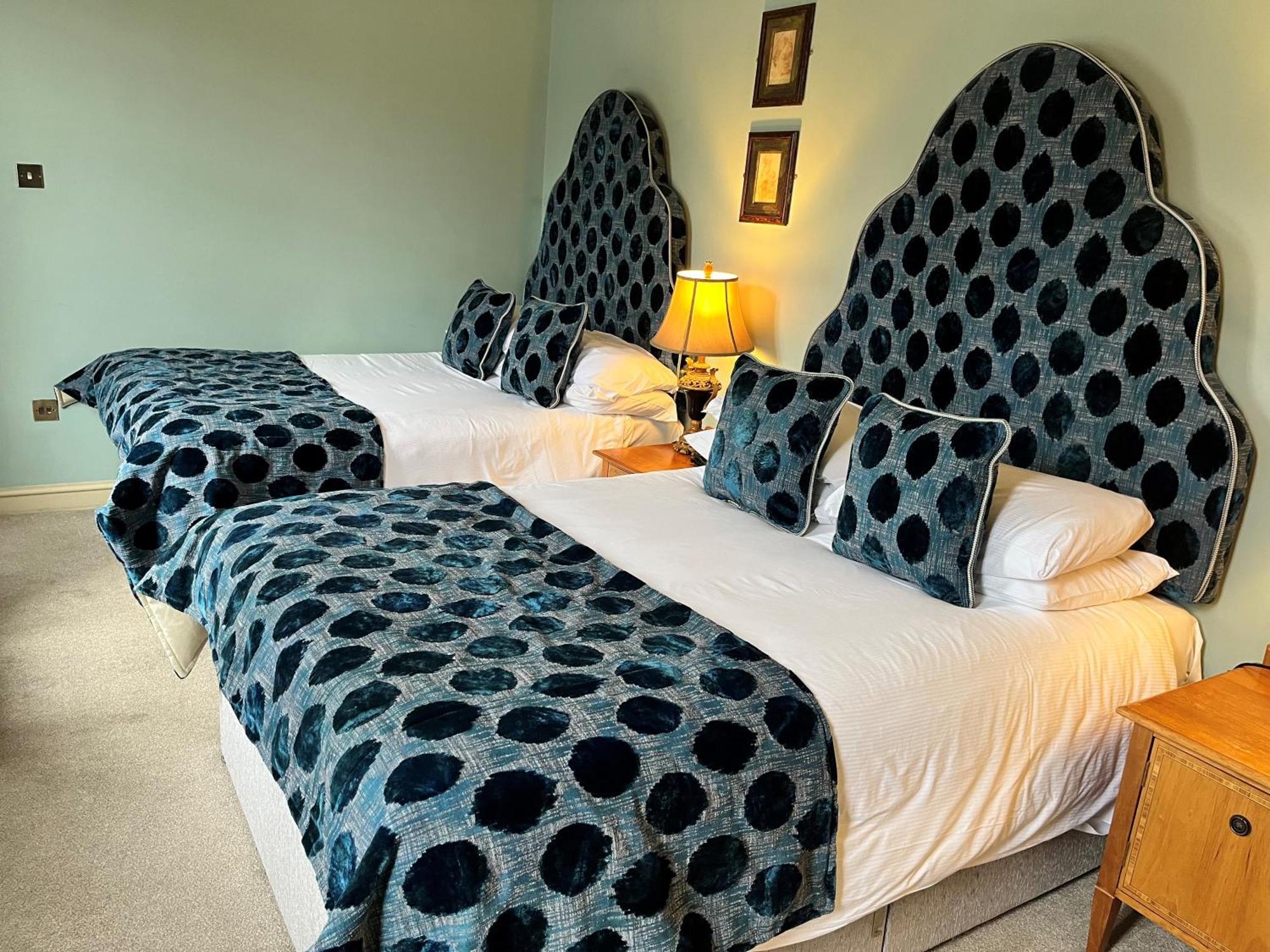 Ye Olde Bell Hotel & Spa Retford Esterno foto